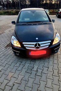 Mercedes B200