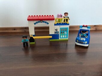 Lego duplo hasičská a policajná stanica