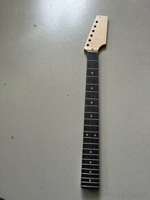 Krk elektrická gitara Stratocaster Palisander Hmatník - 1