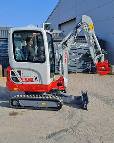 TAKEUCHI TB320 DIESEL