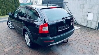 Škoda Octavia Combi Scout 4x4 2.0TDI 2012