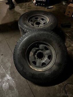 235/85R16 zimné