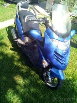 Predam skuter Kymco grand dink 125