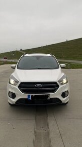 Ford Kuga ST line