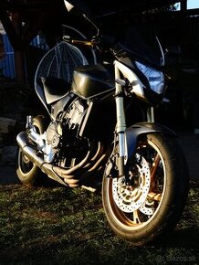 Honda Hornet 600cbf