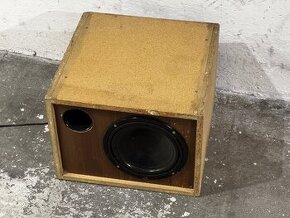 Aktívny Subwoofer 70W 230V