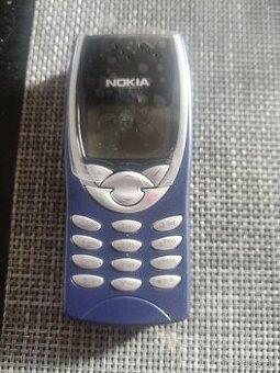 Nokia 8210 - 1