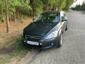 Kia Ceed 1.4 77kw benzín 2008