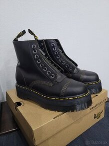 Dr. Martens 39