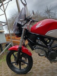 Honda VTR 250