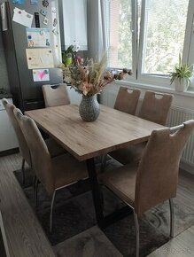 Kuchynský stôl + stoličky