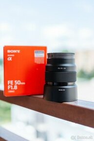 Sony FE 50mm f1.8 pevný objektív