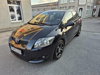 Toyota auris 2.2 diesel