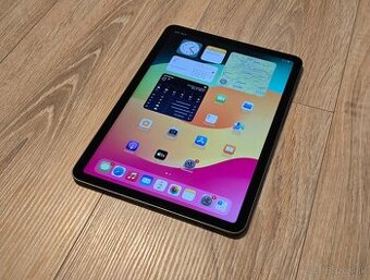 Apple iPad Air 5 64gb s procesorom M1 škrabanec na display