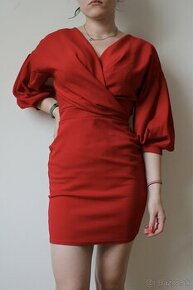 Červené šaty - 1