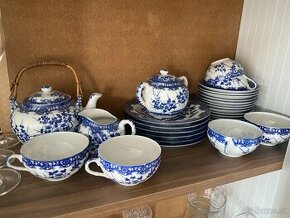 Modrý japonský porcelánový čajový set s čerešňovými kvetmi