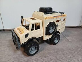 Bruder unimog explorer včetně vybavení