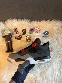 Jordan 4