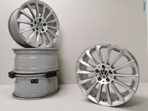 Vw Passat, Golf alu disky 8J R18 5x112 ET45 GMP