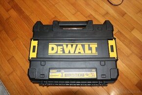 Kufor Dewalt