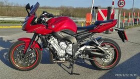 Predam Yamaha FZ1 Fazer 2009.