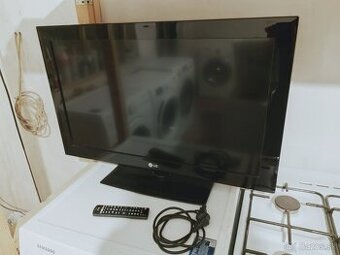 Predám LCD televízor LG 82cm