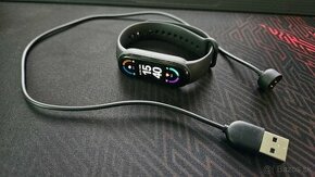 IBA OSOBNY ODBER Predám smart hodinky Xiaomi Mi Band 6