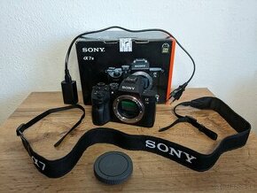 Sony Alpha 7 III - 28 971 cyklov