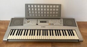 Yamaha PSR E303