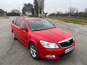 Skoda Octavia 2.0 TDI DSG family r.v 2012 xenon navi webasto