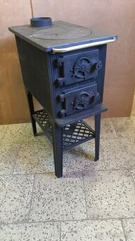 Liatinové kachle Jotul 440 čierný lak