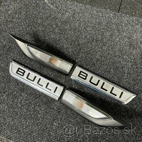 Napis BULLI + smerovky T6