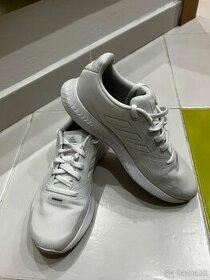 Adidas tenisky