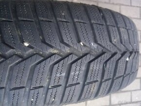 Zimné pneu 175/70r14 Vredstein Snowtrac3