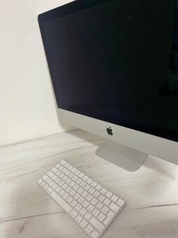 Apple iMac 21,5'' i5 8GB 256GB Intel Iris Plus Graphics 64