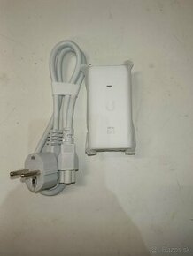 Ubiquiti 48v 15,4w POE adaptér