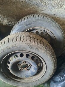 Plechové disky 5x112 R15 + zimné pneu