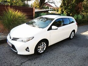 Toyota Auris Touring 1,6i - 1