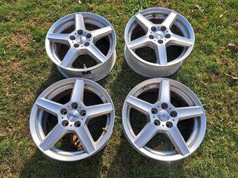 Elektrony Toyota yaris 15 - 5x100 plus snimace a srouby