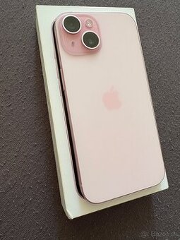 iPhone 15 pink