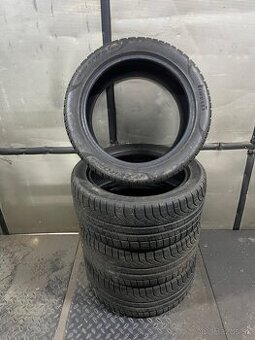 Pirelli Pzero winter 255/45R19