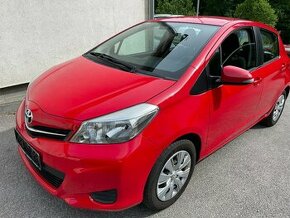 TOYOTA YARIS 3 1,3 VVT-i BENZÍN 100PS 1 MAJITELKA - 1