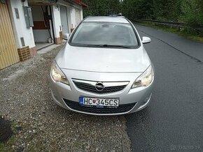 Opel Astra Sport Tourer 1.6 - 1