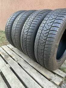 Pirelli 215/65 R17 4x=120€ - 1