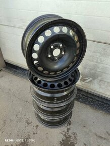 5x112 R16,  ET51  6.5J plechové disky Golf, Octavia - 1