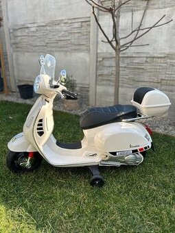 Predam elektricku motorku Vespa