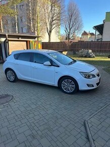 Opel astra J 1.7 cdti 81kw