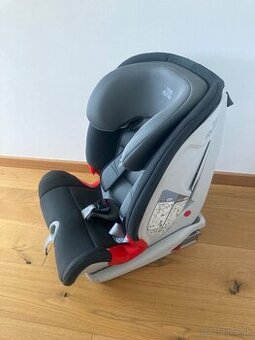 Britax Romer Advansafix III + sict