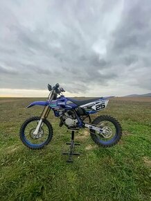 Yamaha yz 85 - 1