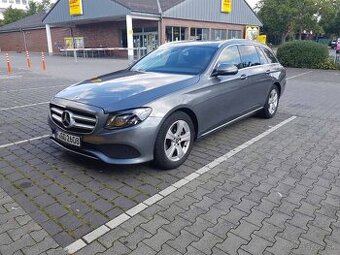 Mercedes Benz E 220D kombi AVANTGARDE 2017 , 112500km